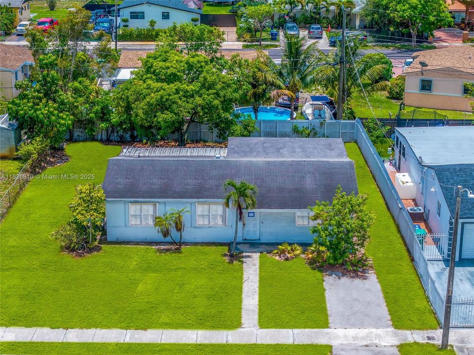 *Please note that the photos were enhanced*