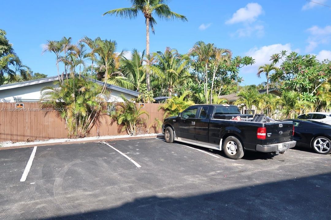 Recently Rented: $2,600 (2 beds, 2 baths, 1738 Square Feet)