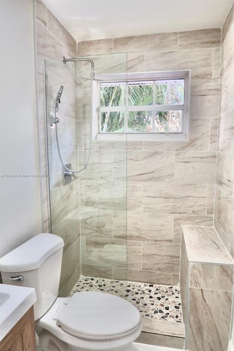 Recently Rented: $2,600 (2 beds, 2 baths, 1738 Square Feet)