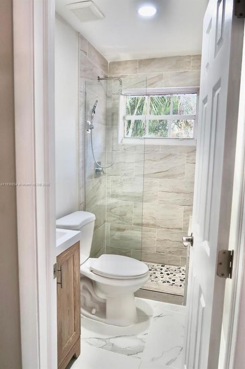 Recently Rented: $2,600 (2 beds, 2 baths, 1738 Square Feet)