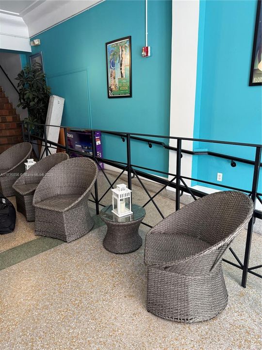 待售: $180,000 (0 贝兹, 1 浴室, 282 平方英尺)