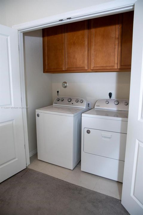 Activo con contrato: $469,000 (3 camas, 2 baños, 1691 Pies cuadrados)