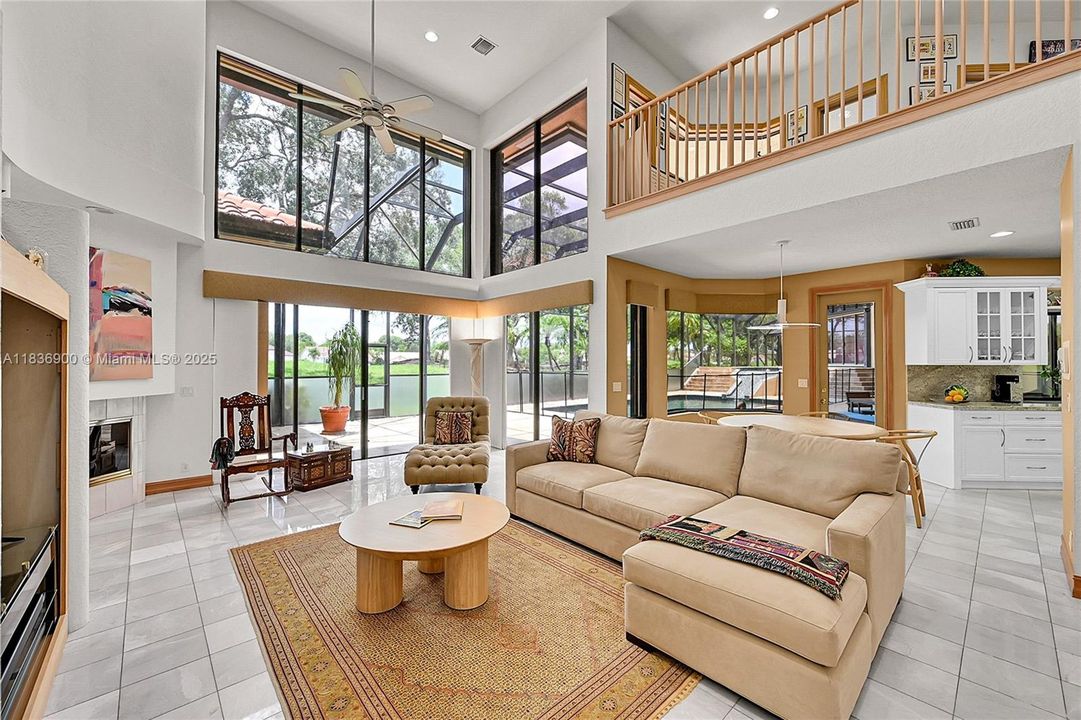 Panoramic Views from the Family Room!