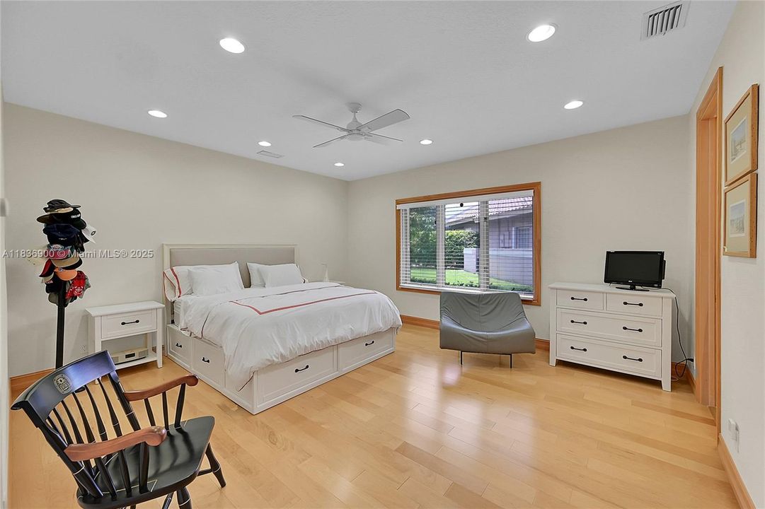 Guest Ensuite!