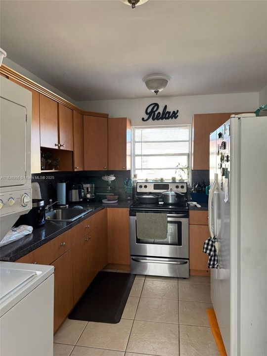 Vendido Recientemente: $225,000 (2 camas, 1 baños, 650 Pies cuadrados)