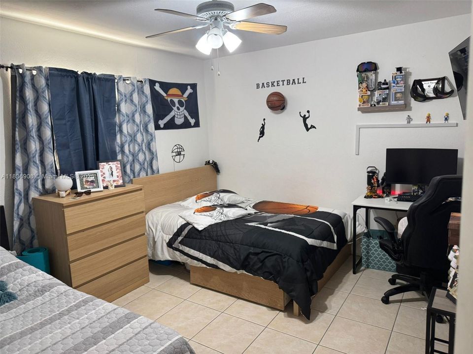 Vendido Recientemente: $225,000 (2 camas, 1 baños, 650 Pies cuadrados)