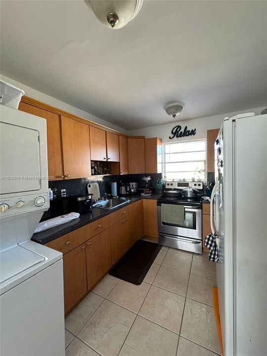 Vendido Recientemente: $225,000 (2 camas, 1 baños, 650 Pies cuadrados)