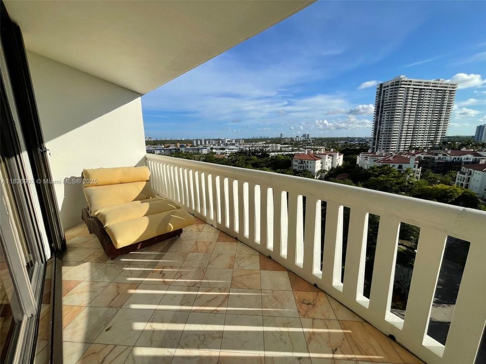 For Sale: $1,215,000 (3 beds, 3 baths, 2605 Square Feet)