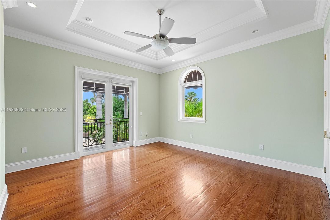 For Sale: $14,000,000 (6 beds, 5 baths, 5645 Square Feet)