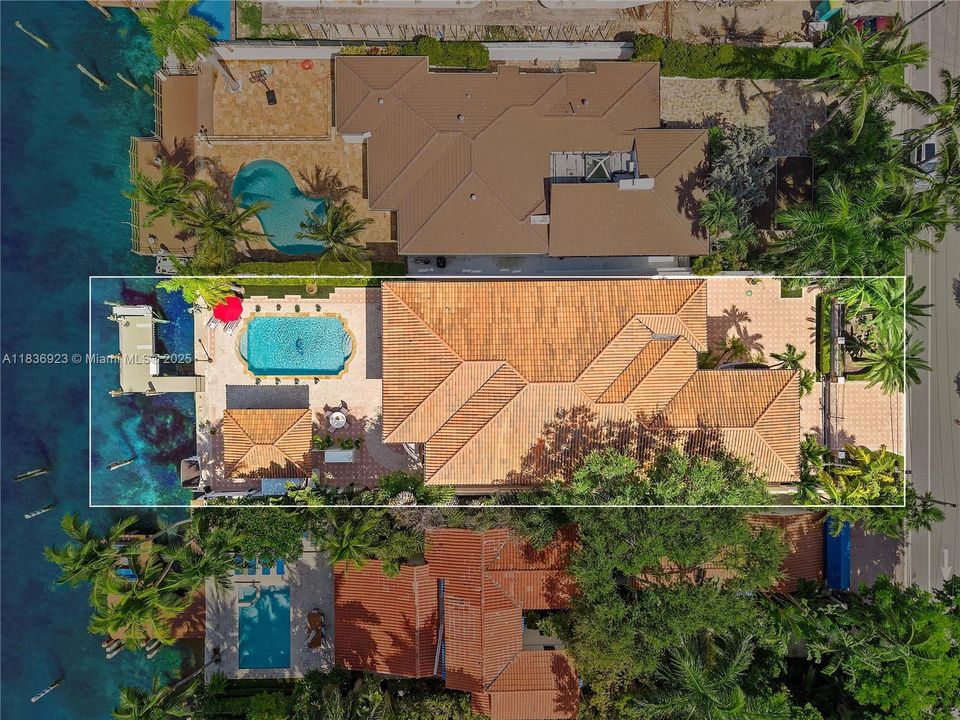 For Sale: $14,000,000 (6 beds, 5 baths, 5645 Square Feet)