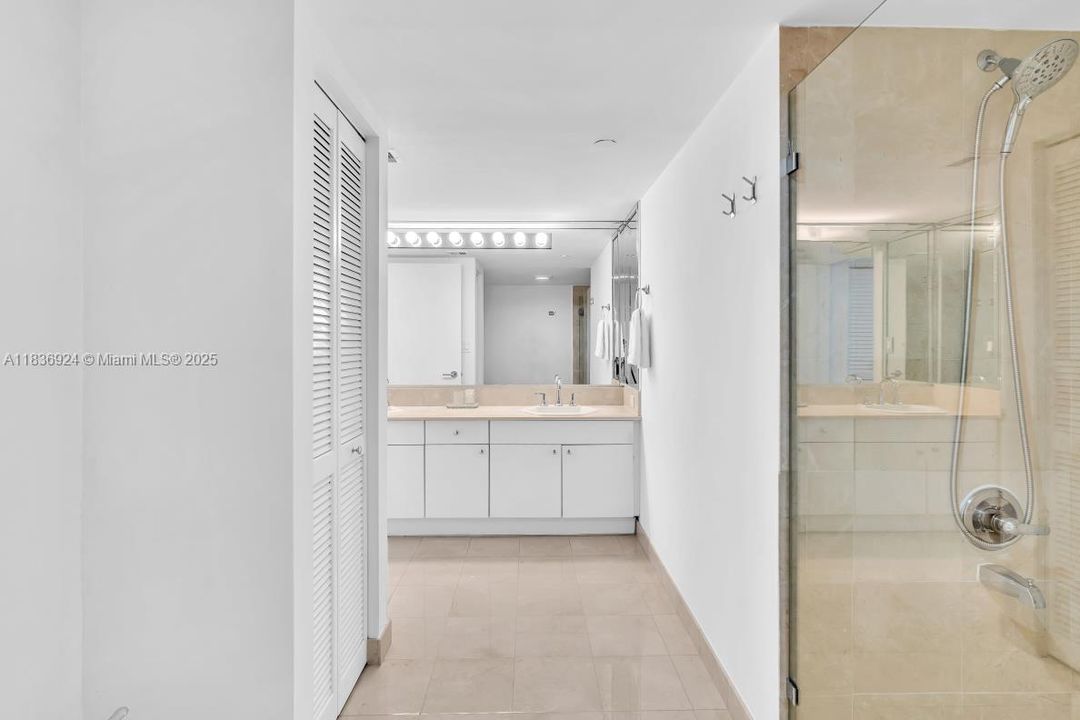 For Sale: $769,000 (2 beds, 2 baths, 1570 Square Feet)