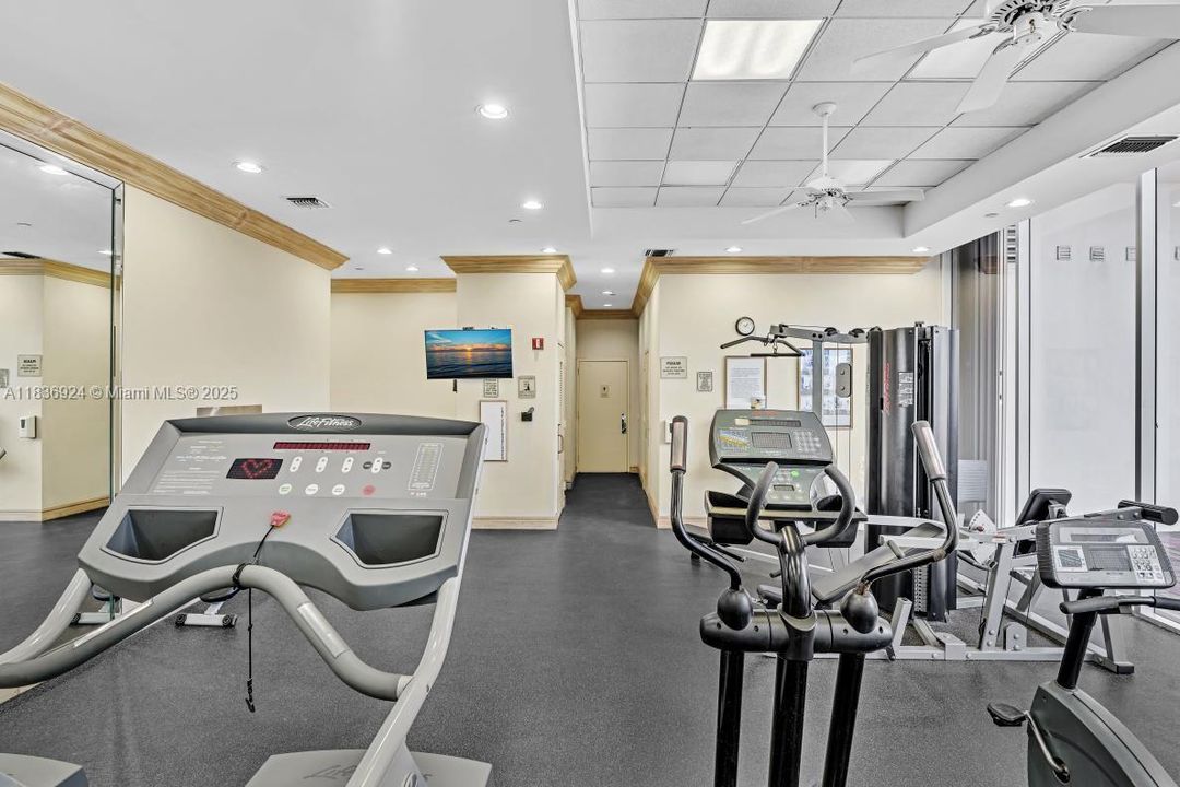 For Sale: $769,000 (2 beds, 2 baths, 1570 Square Feet)