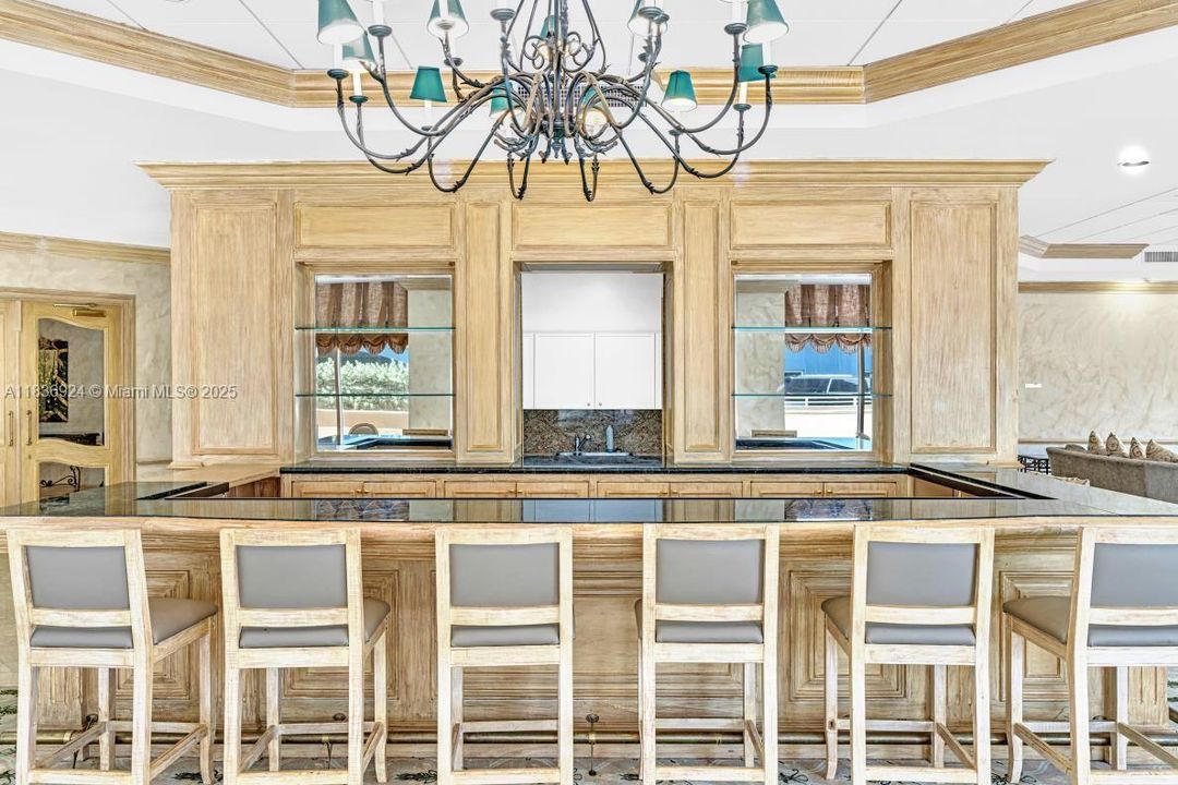 For Sale: $769,000 (2 beds, 2 baths, 1570 Square Feet)