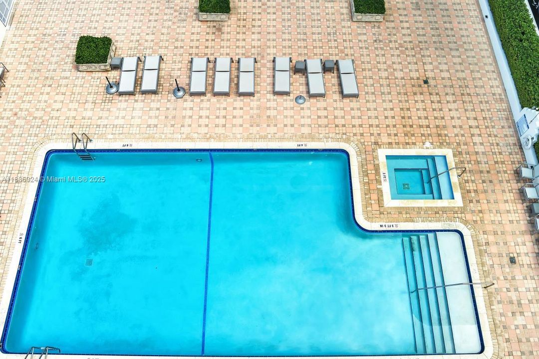 For Sale: $769,000 (2 beds, 2 baths, 1570 Square Feet)