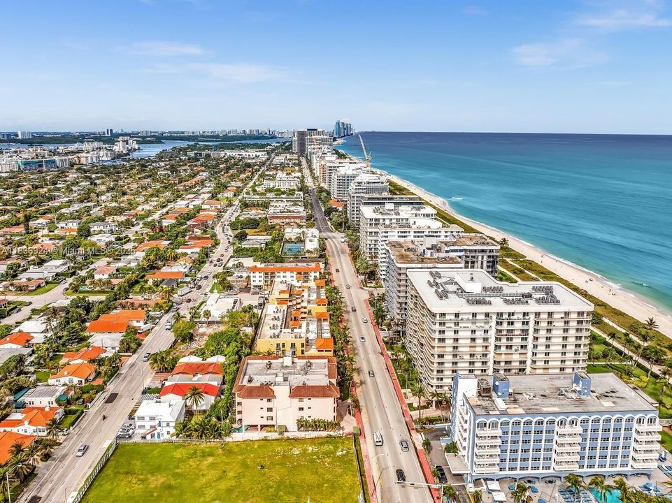 For Sale: $769,000 (2 beds, 2 baths, 1570 Square Feet)