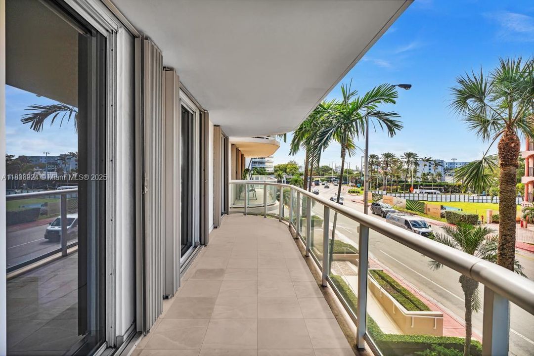 For Sale: $769,000 (2 beds, 2 baths, 1570 Square Feet)