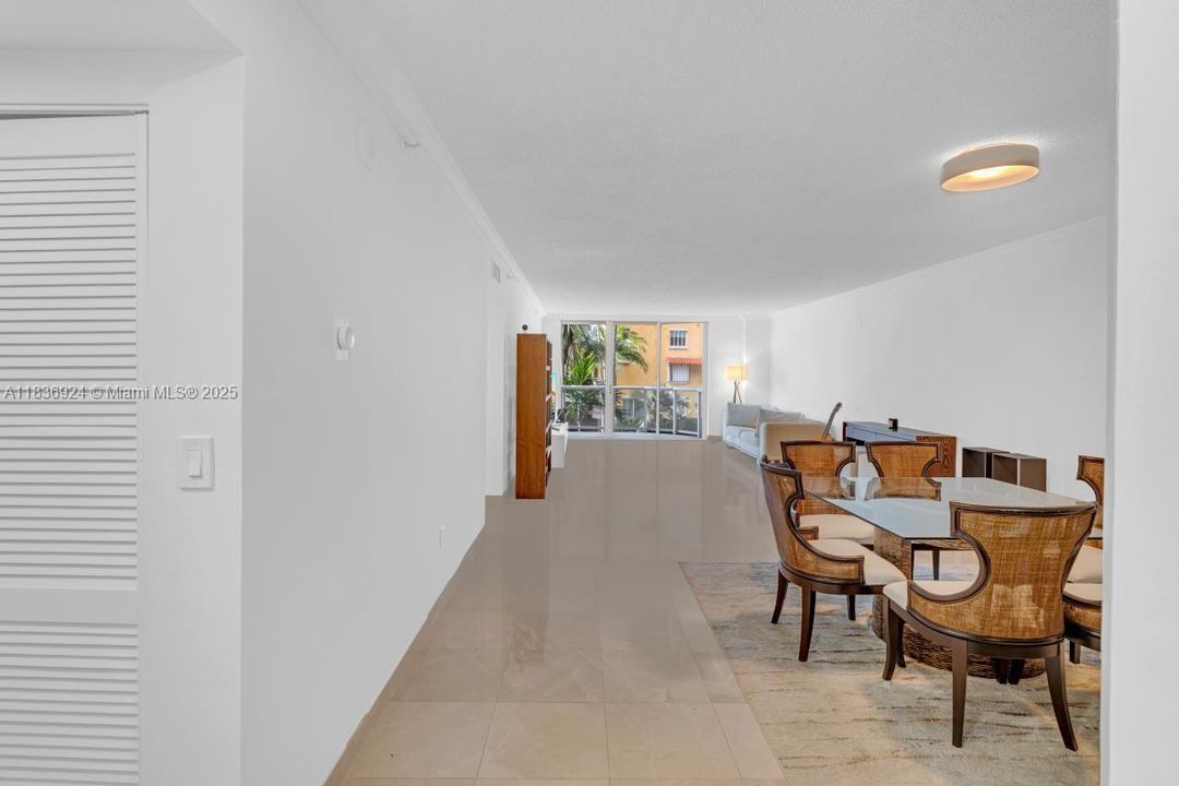 For Sale: $769,000 (2 beds, 2 baths, 1570 Square Feet)