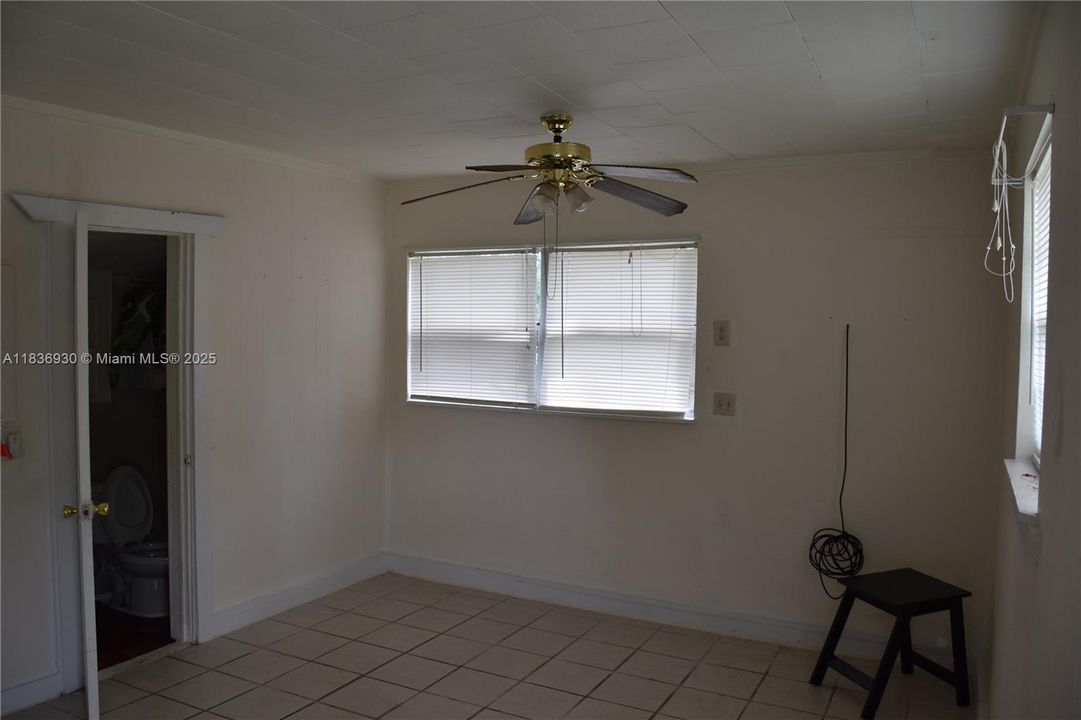 2611 Hiawatha