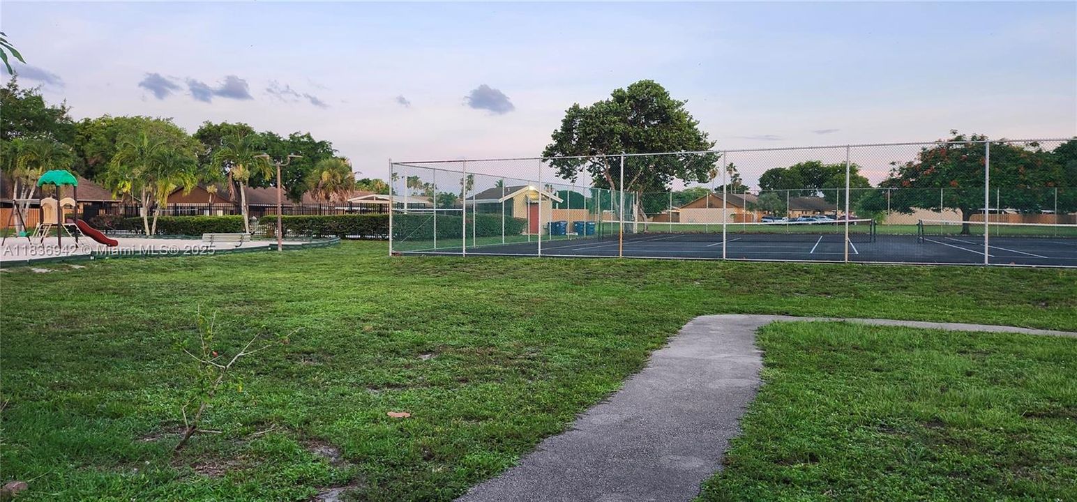 Recently Rented: $2,700 (2 beds, 2 baths, 1089 Square Feet)