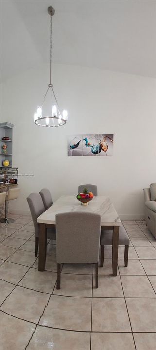 Recently Rented: $2,700 (2 beds, 2 baths, 1089 Square Feet)