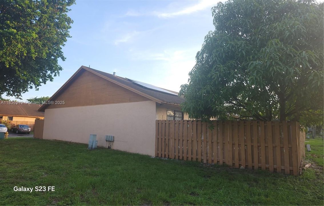 Recently Rented: $2,700 (2 beds, 2 baths, 1089 Square Feet)