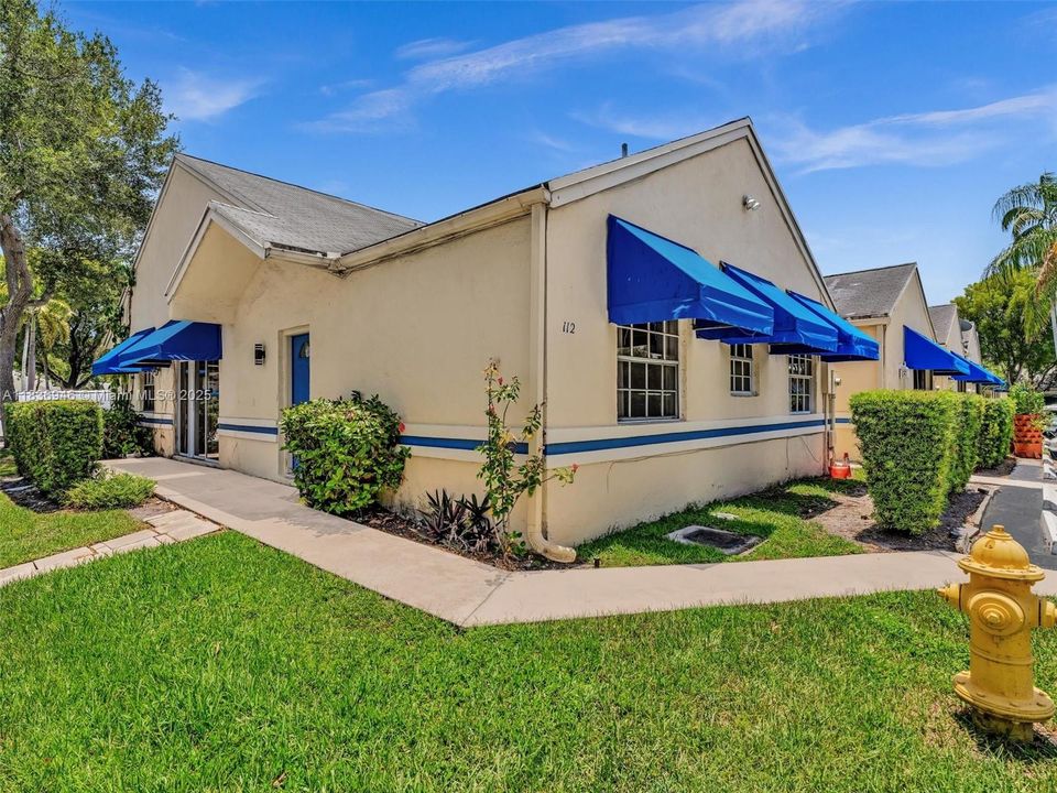 En Venta: $429,999 (4 camas, 2 baños, 1485 Pies cuadrados)