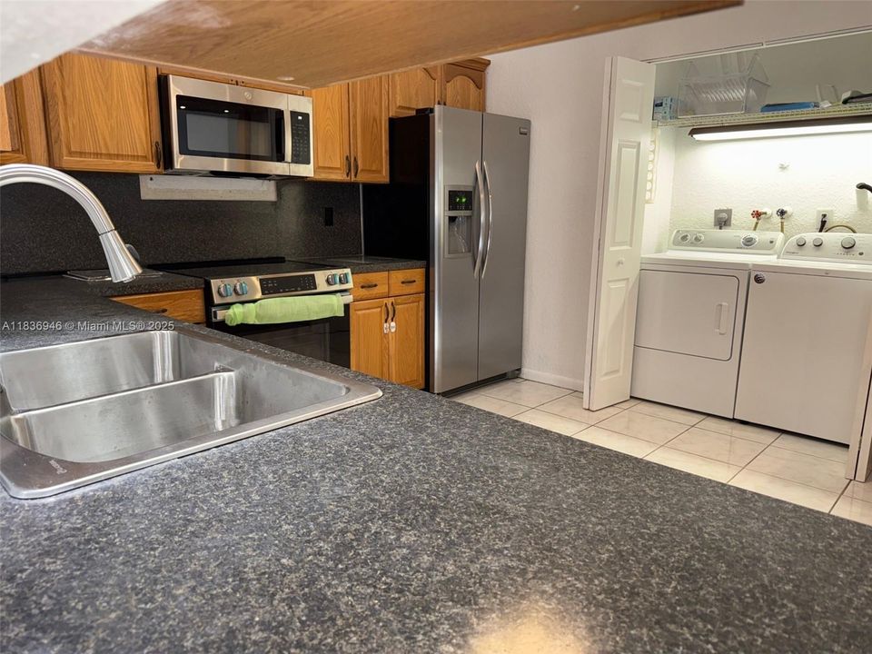 En Venta: $429,999 (4 camas, 2 baños, 1485 Pies cuadrados)