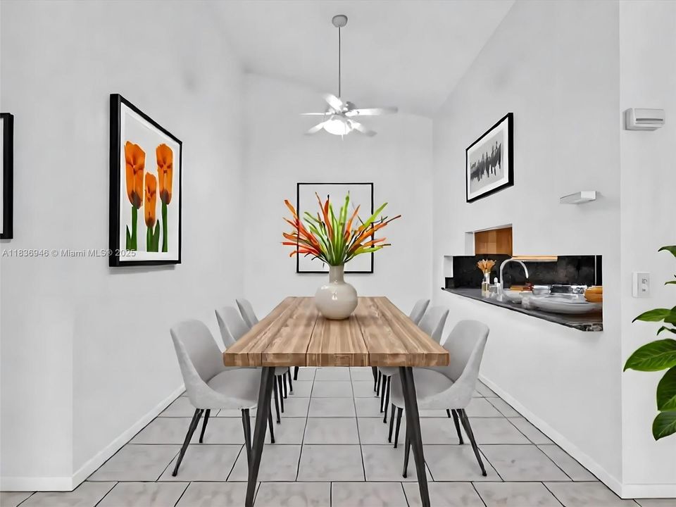 En Venta: $429,999 (4 camas, 2 baños, 1485 Pies cuadrados)