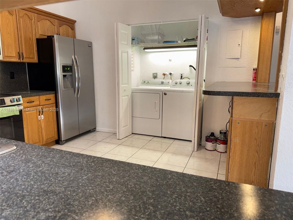 En Venta: $429,999 (4 camas, 2 baños, 1485 Pies cuadrados)