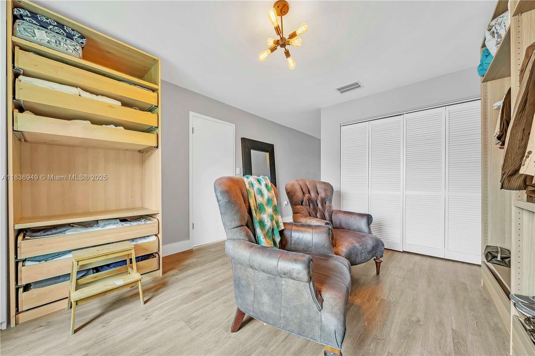 For Sale: $1,439,500 (6 beds, 6 baths, 0 Square Feet)