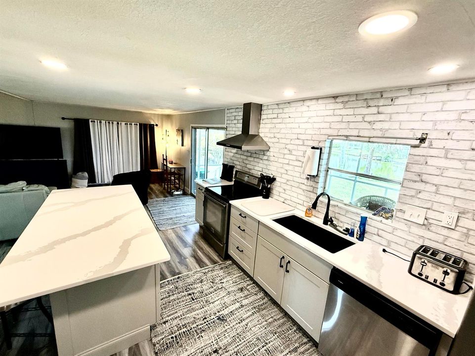 Eat in custome kitchen