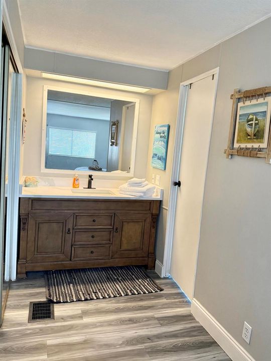 Dressing sink before entering bathroom