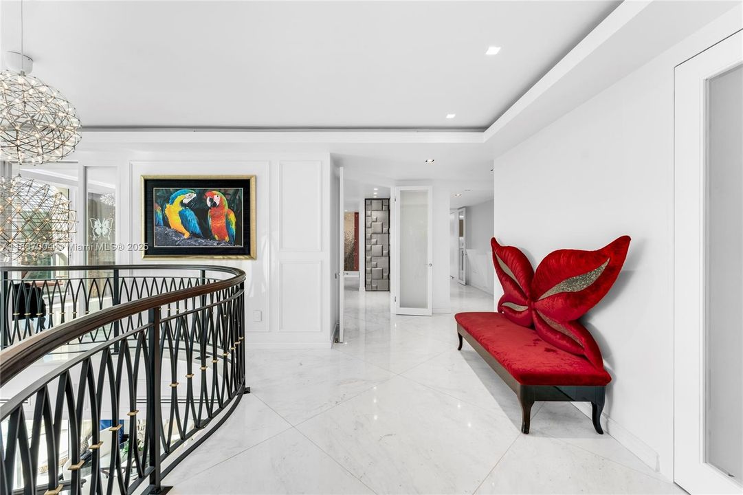 For Sale: $7,995,000 (3 beds, 4 baths, 3940 Square Feet)