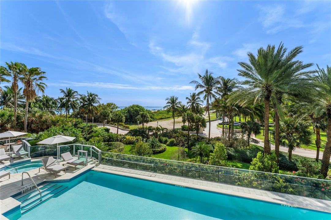 For Sale: $7,995,000 (3 beds, 4 baths, 3940 Square Feet)
