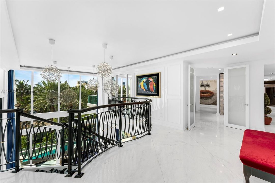 For Sale: $7,995,000 (3 beds, 4 baths, 3940 Square Feet)