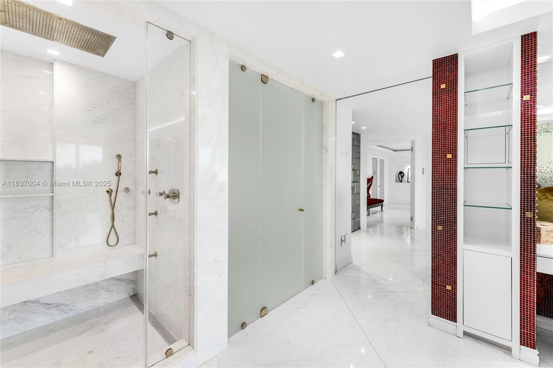 For Sale: $7,995,000 (3 beds, 4 baths, 3940 Square Feet)