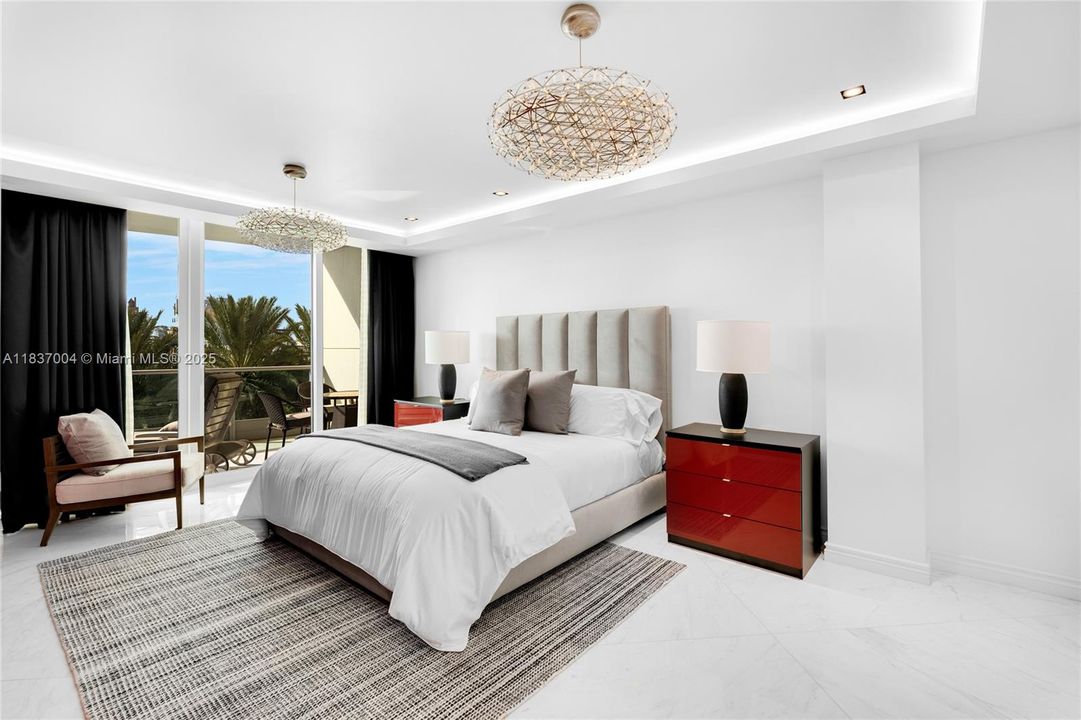 For Sale: $7,995,000 (3 beds, 4 baths, 3940 Square Feet)