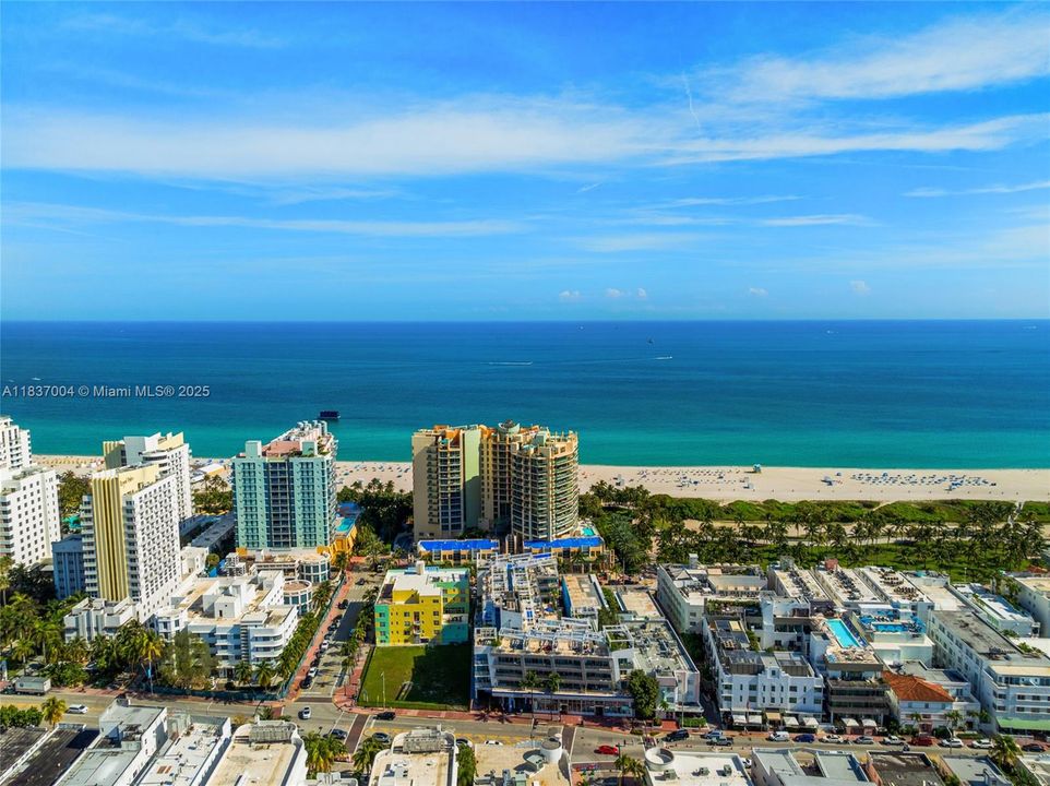 For Sale: $7,995,000 (3 beds, 4 baths, 3940 Square Feet)