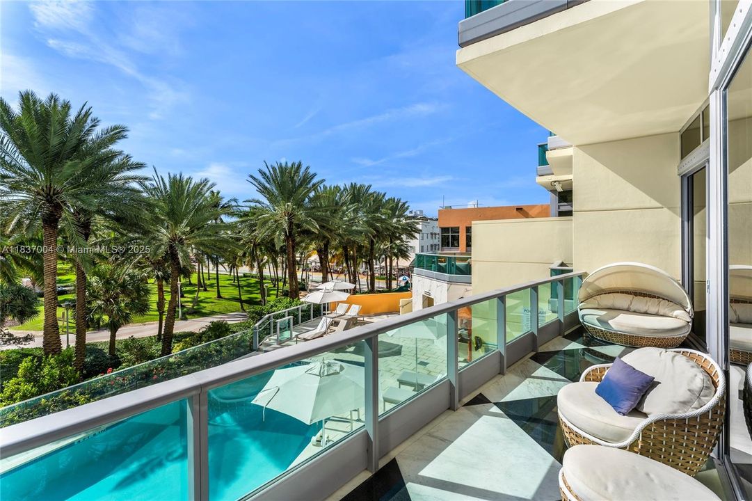 For Sale: $7,995,000 (3 beds, 4 baths, 3940 Square Feet)