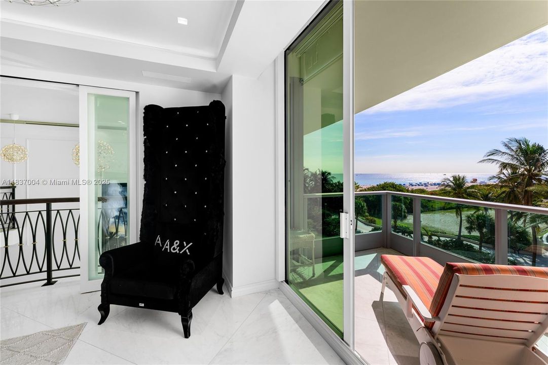For Sale: $7,995,000 (3 beds, 4 baths, 3940 Square Feet)