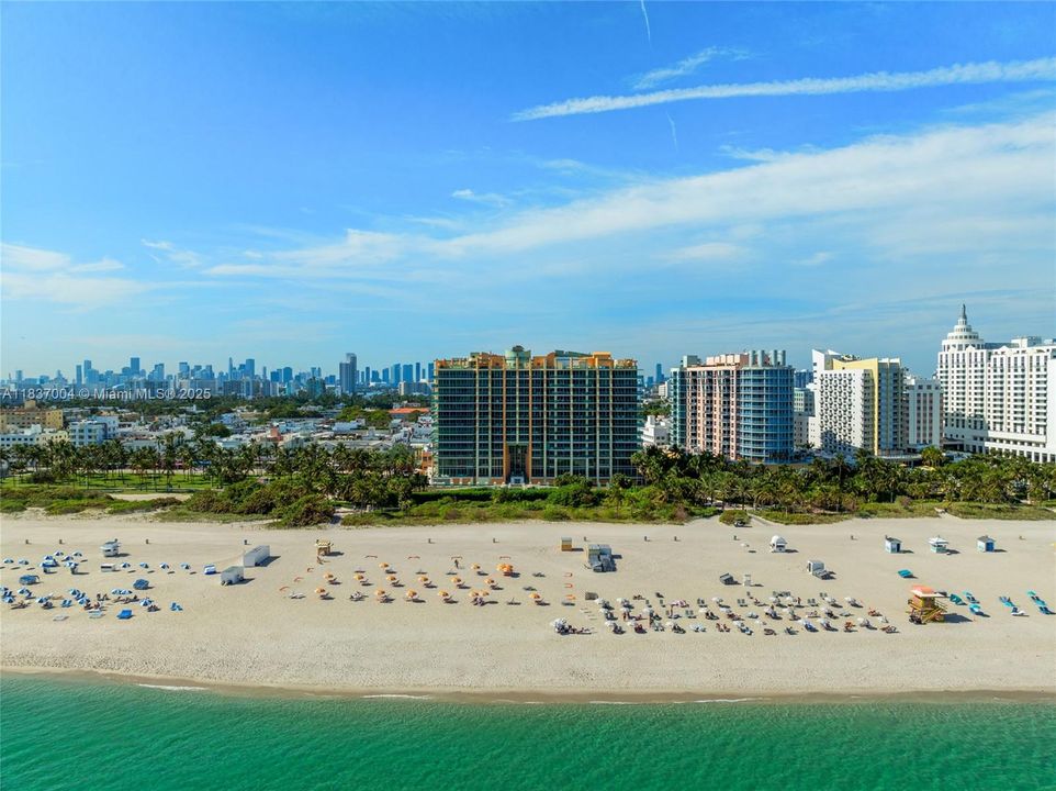 For Sale: $7,995,000 (3 beds, 4 baths, 3940 Square Feet)