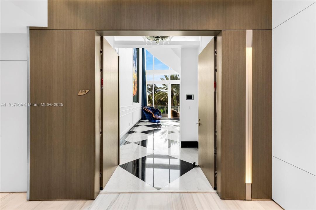 For Sale: $7,995,000 (3 beds, 4 baths, 3940 Square Feet)