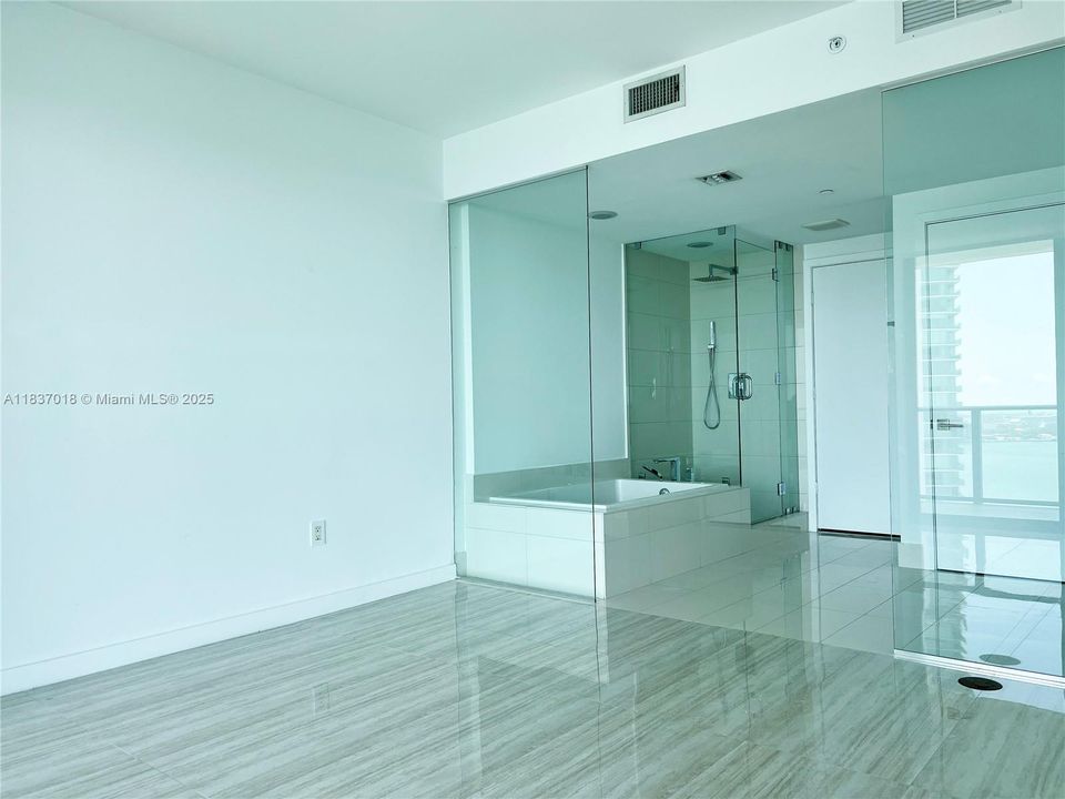 Recently Rented: $5,500 (2 beds, 1 baths, 0 Square Feet)