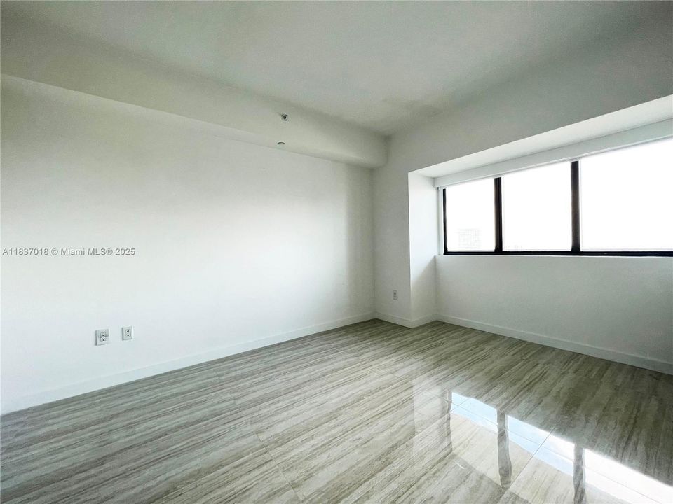 Recently Rented: $5,500 (2 beds, 1 baths, 0 Square Feet)