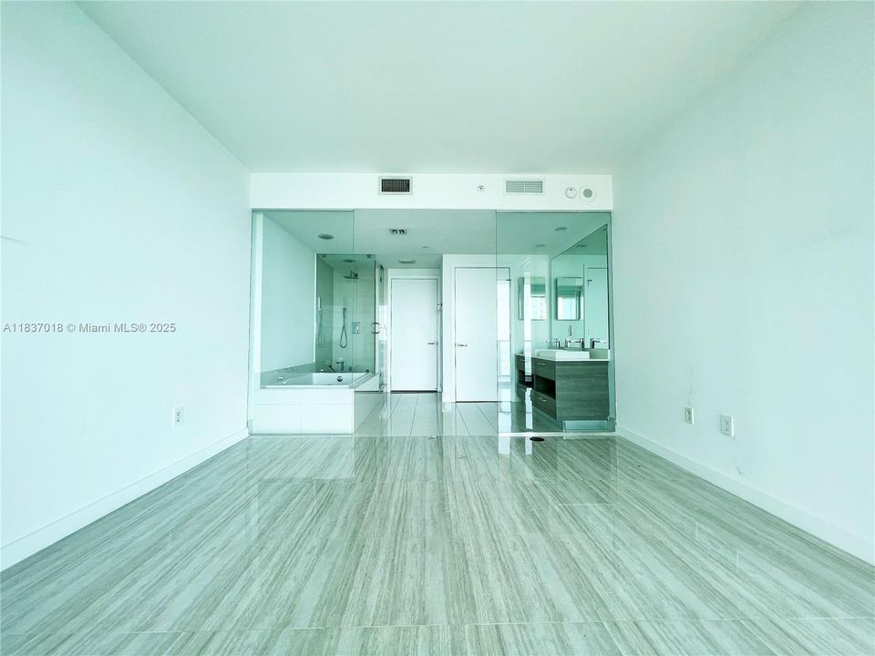 Recently Rented: $5,500 (2 beds, 1 baths, 0 Square Feet)