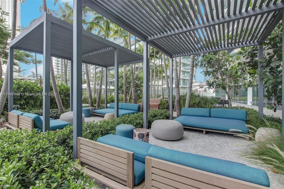 Recently Rented: $5,500 (2 beds, 1 baths, 0 Square Feet)