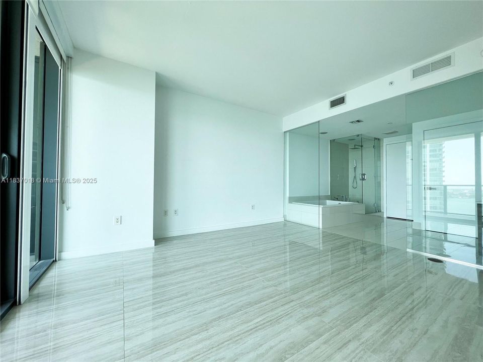 Recently Rented: $5,500 (2 beds, 1 baths, 0 Square Feet)