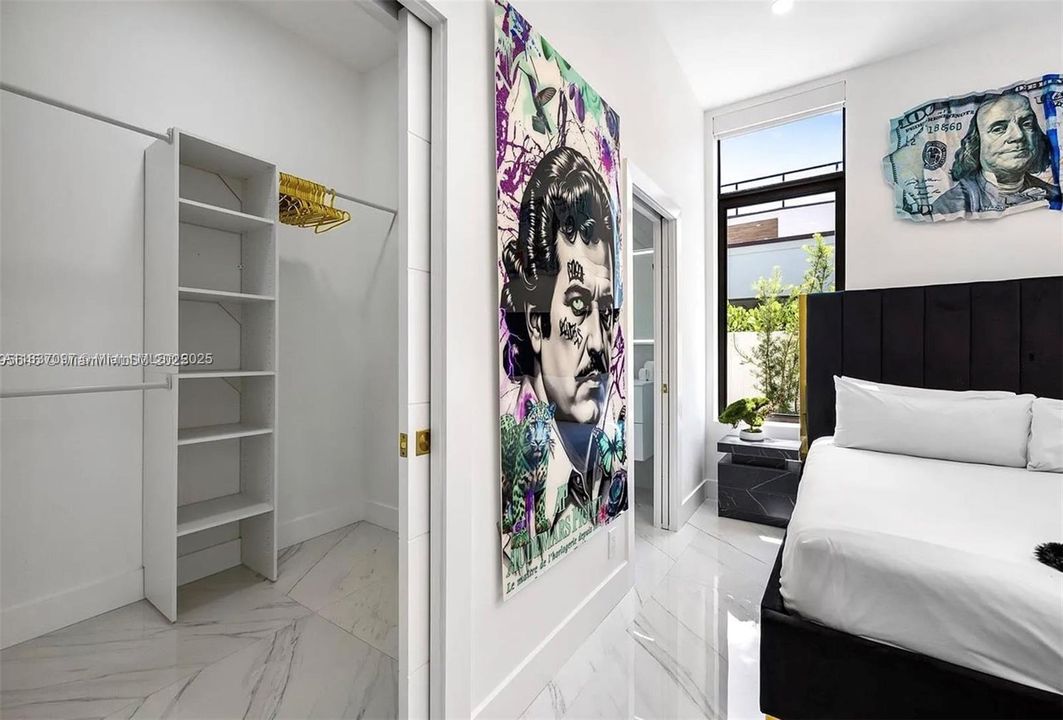 En Venta: $4,700,000 (4 camas, 5 baños, 3258 Pies cuadrados)