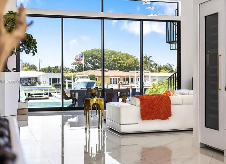 En Venta: $4,700,000 (4 camas, 5 baños, 3258 Pies cuadrados)
