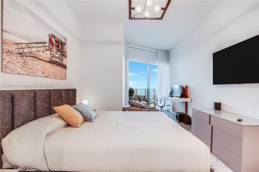 En Venta: $3,700,000 (3 camas, 3 baños, 2342 Pies cuadrados)